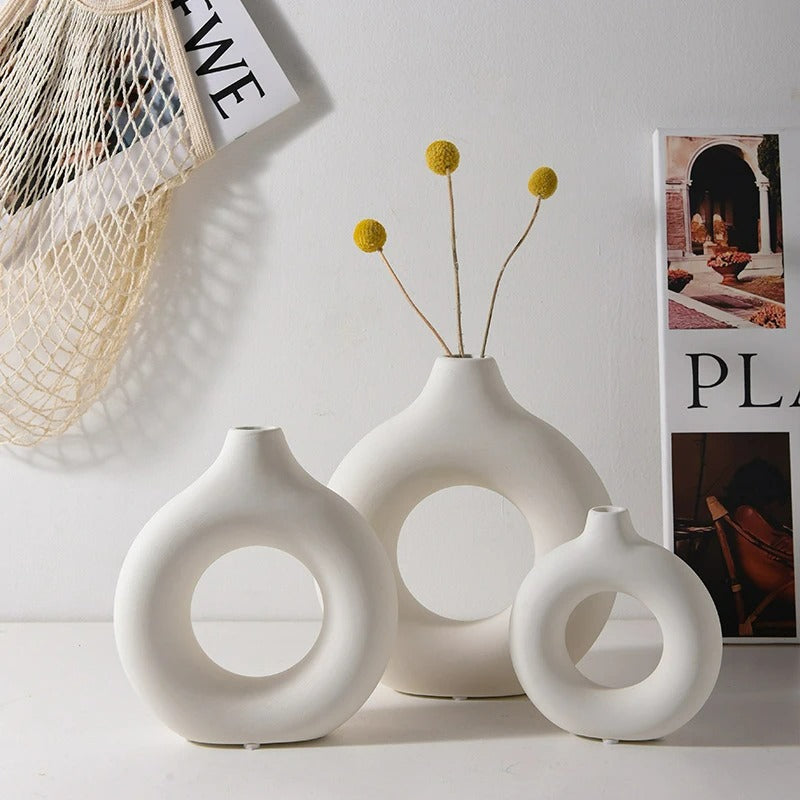 Nordic White Flower Vase – Elegant Plastic Plant Pot & Floral Display Bottle for Home Décor